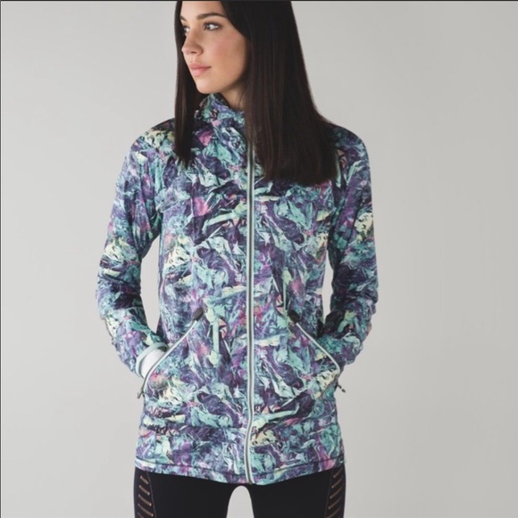 Lululemon jacket - Picture 8 of 8